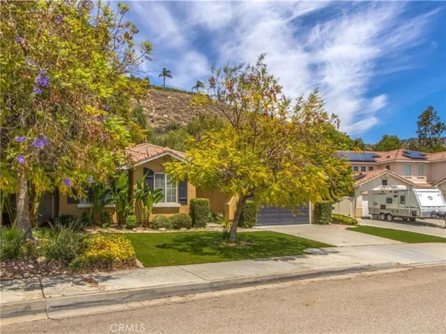 30016 Cabo Del Oeste, Highland, California 92346