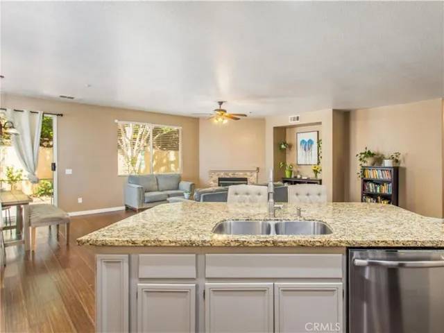 30016 Cabo Del Oeste, Highland, California 92346