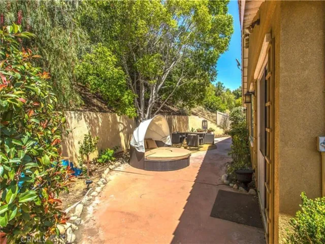 30016 Cabo Del Oeste, Highland, California 92346