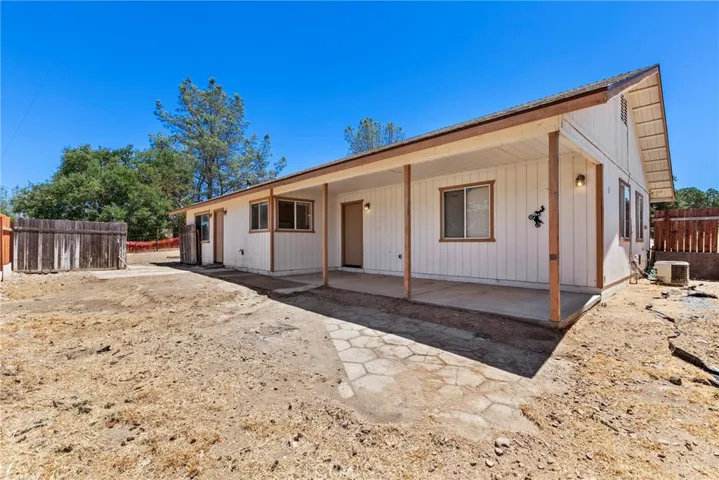 4281 Blue Road, Creston, California 93432