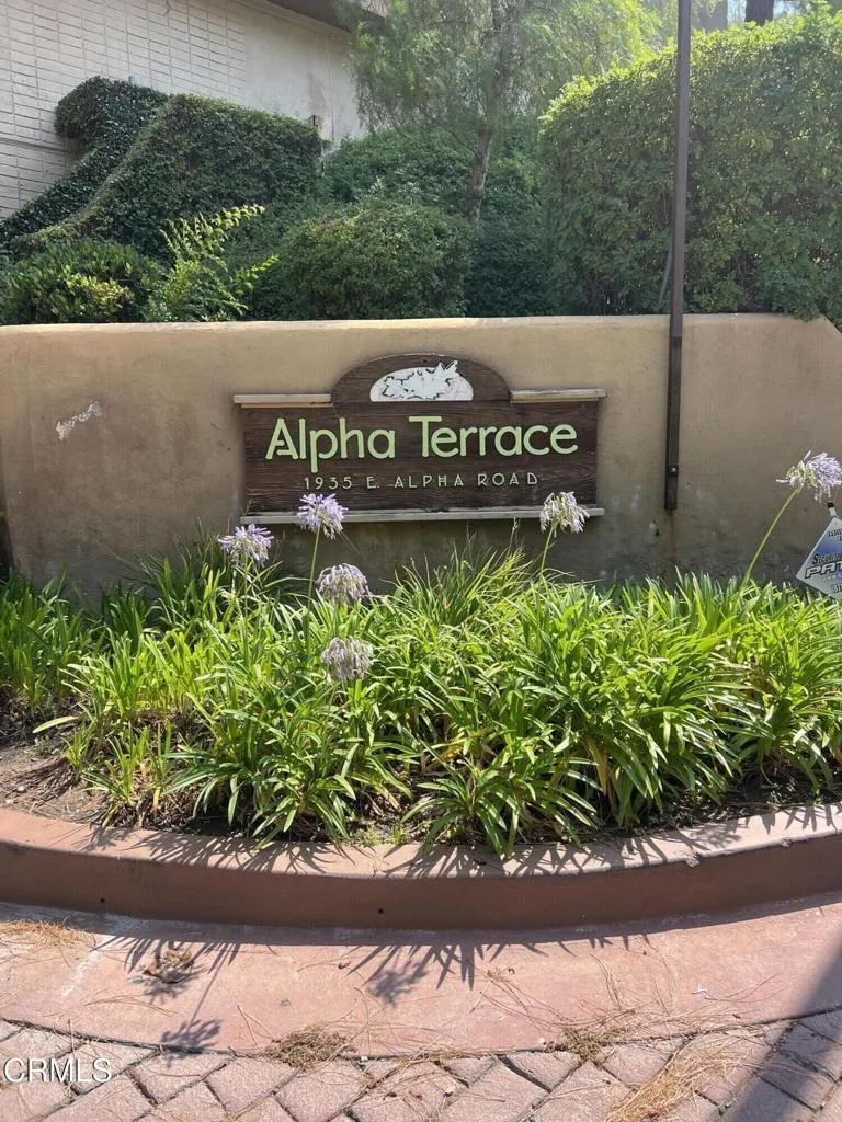 1935 Alpha Road 310, Glendale, California 91208, 3 Bedrooms Bedrooms, ,2 BathroomsBathrooms,Residential,For Sale,Alpha,P1-23411