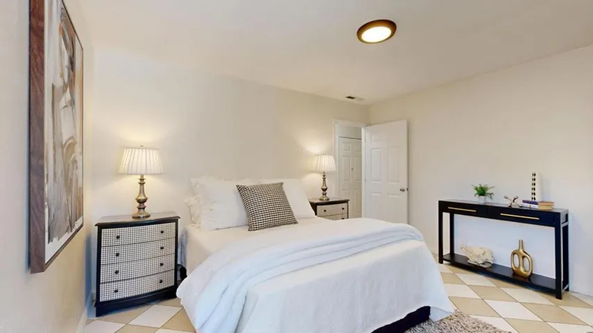 175 G Street, Redwood City, California 94063