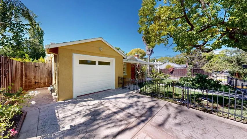 175 G Street, Redwood City, California 94063