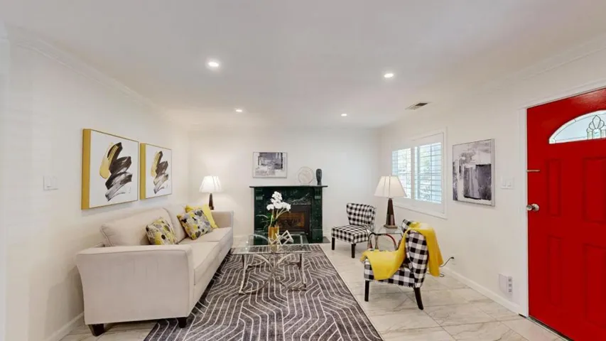 175 G Street, Redwood City, California 94063