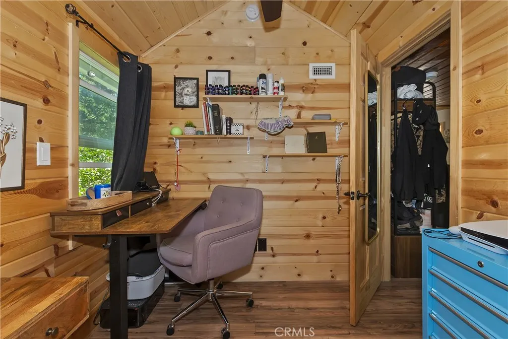 497 Cedar Lane, Sugarloaf, California 92386 home-pic-14