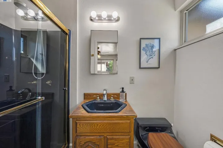 39024 Blacow Rd, Fremont, California 94538