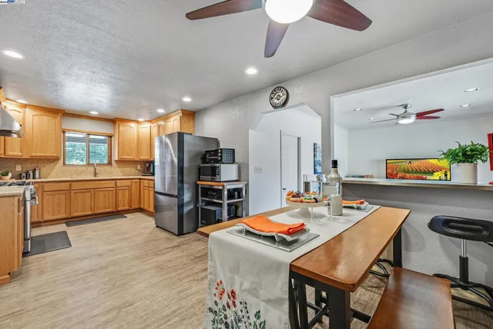 39024 Blacow Rd, Fremont, California 94538