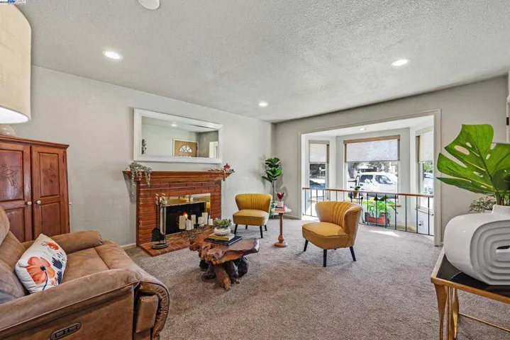 39024 Blacow Rd, Fremont, California 94538
