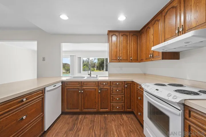 13514 Avenida Del Charro, El Cajon, California 92021