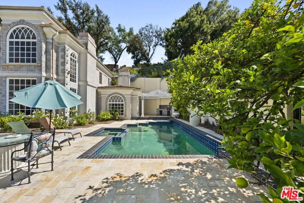 14330 Mulholland Drive, Los Angeles, California 90077 home-pic-0