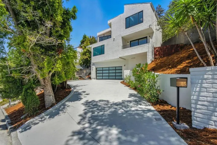 324 Clifton Avenue, San Carlos, California 94070