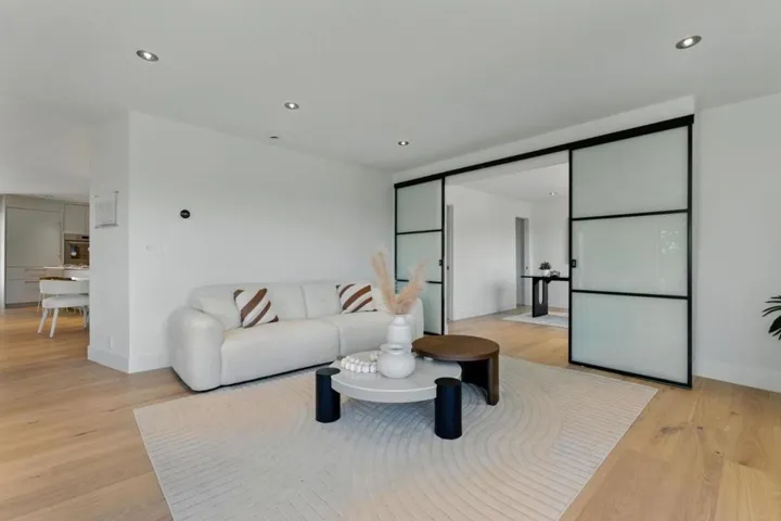 324 Clifton Avenue, San Carlos, California 94070