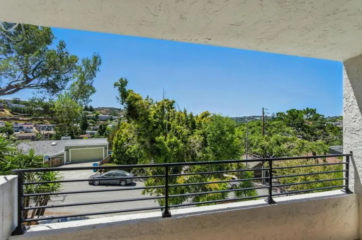 324 Clifton Avenue, San Carlos, California 94070