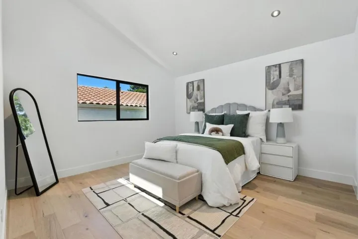324 Clifton Avenue, San Carlos, California 94070