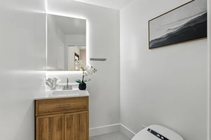 324 Clifton Avenue, San Carlos, California 94070