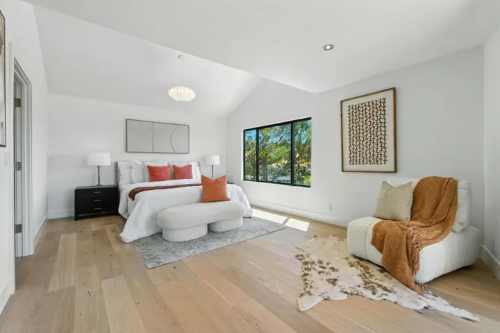 324 Clifton Avenue, San Carlos, California 94070