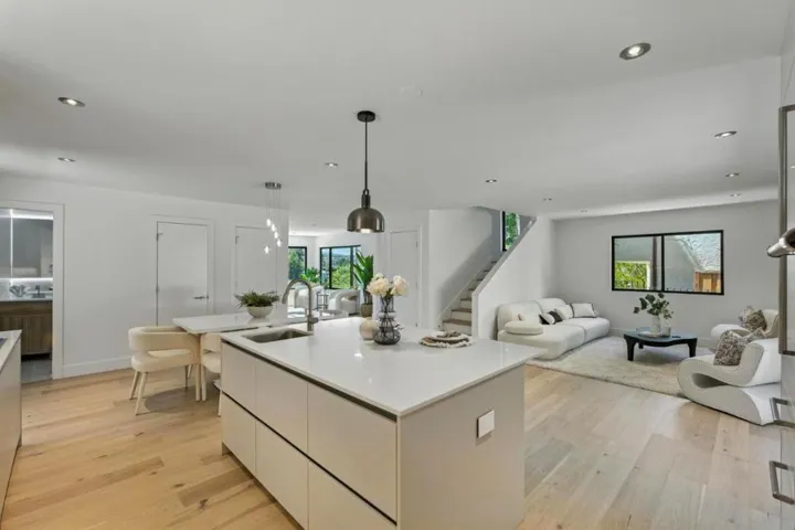 324 Clifton Avenue, San Carlos, California 94070