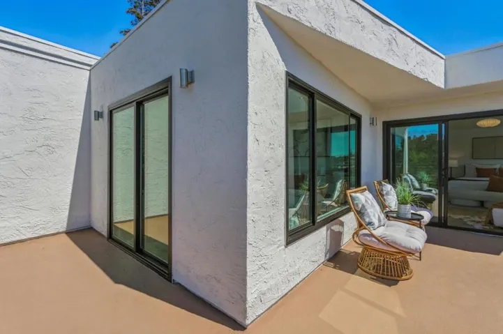 324 Clifton Avenue, San Carlos, California 94070
