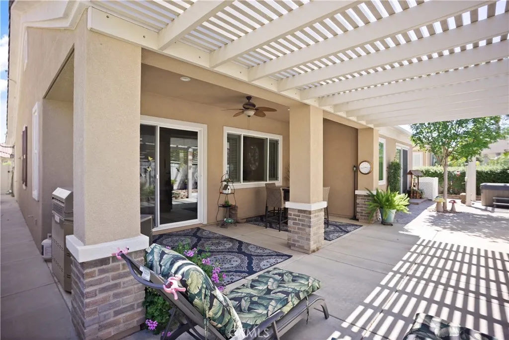 5658 Paseo Famosa, Hemet, California 92545 home-pic-36