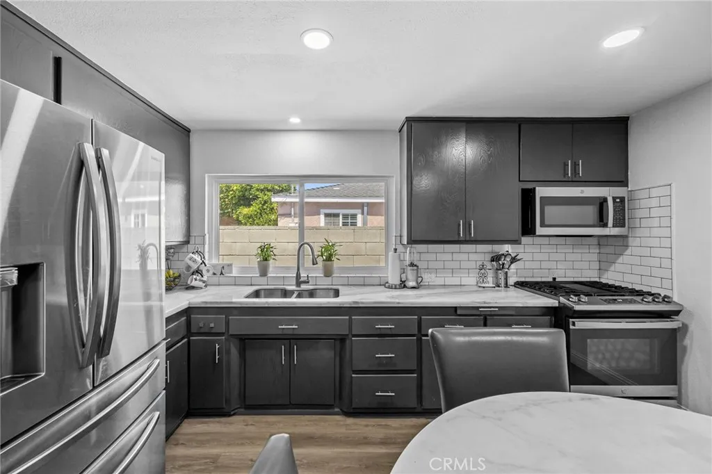 3109 Robinette Avenue, Baldwin Park, California 91706 home-pic-15