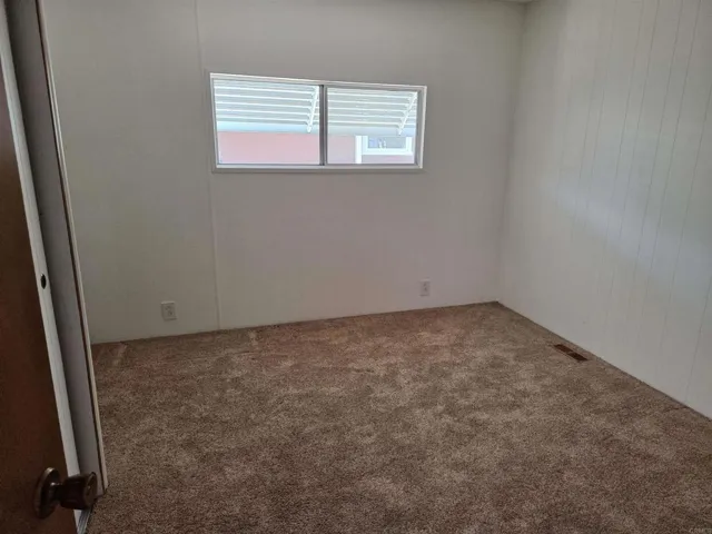Second bedroom for your guests!