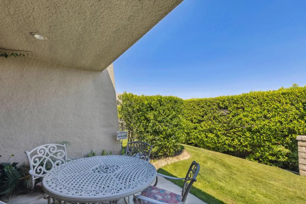 1254 Tiffany Circle N, Palm Springs, California 92262 home-pic-25
