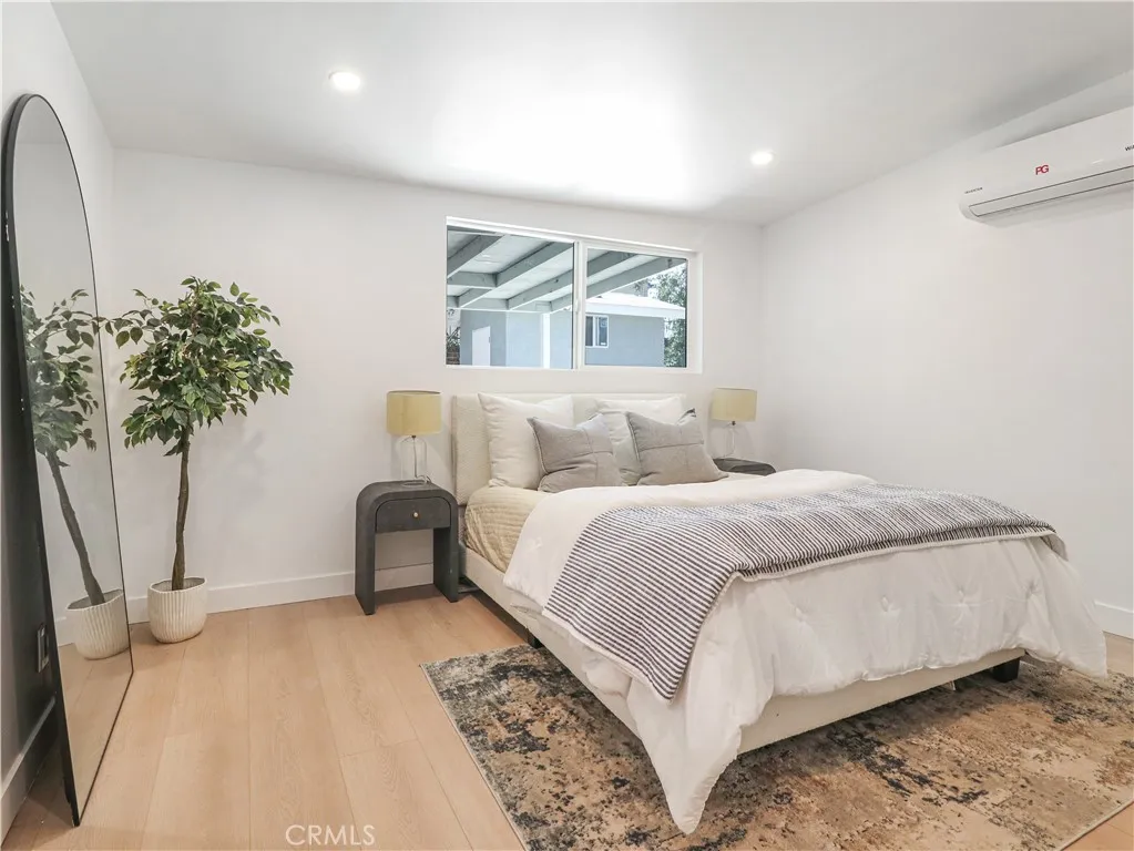 13918 Flallon Avenue, Norwalk, California 90650 home-pic-13