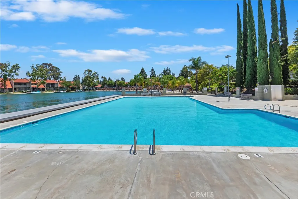 1194 Border Avenue A, Corona, California 92882 home-pic-4