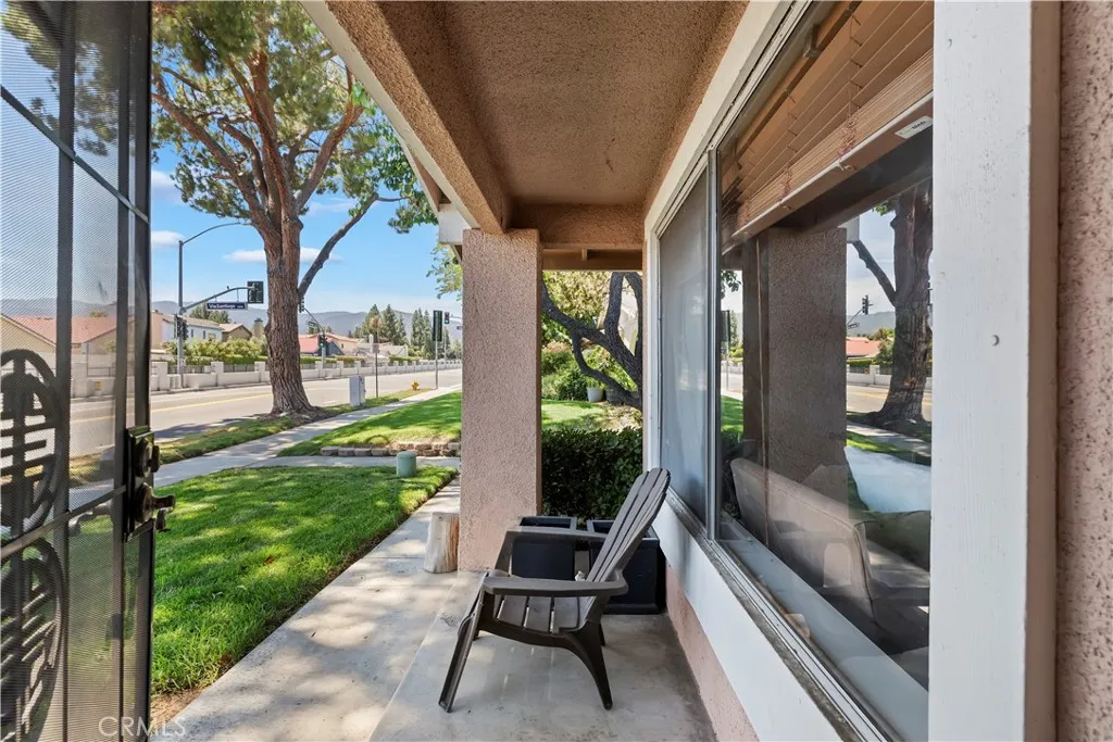 1194 Border Avenue A, Corona, California 92882 home-pic-9