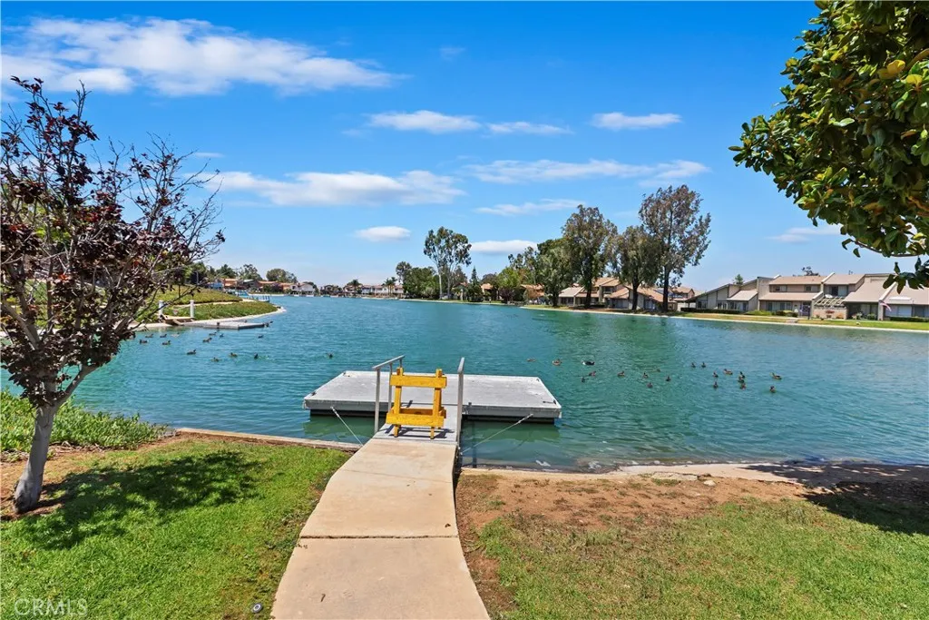 1194 Border Avenue A, Corona, California 92882 home-pic-3