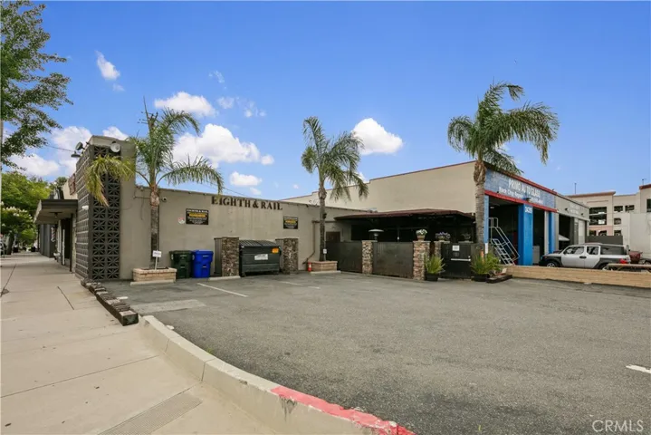 22505 8th Street, Newhall, California 91321