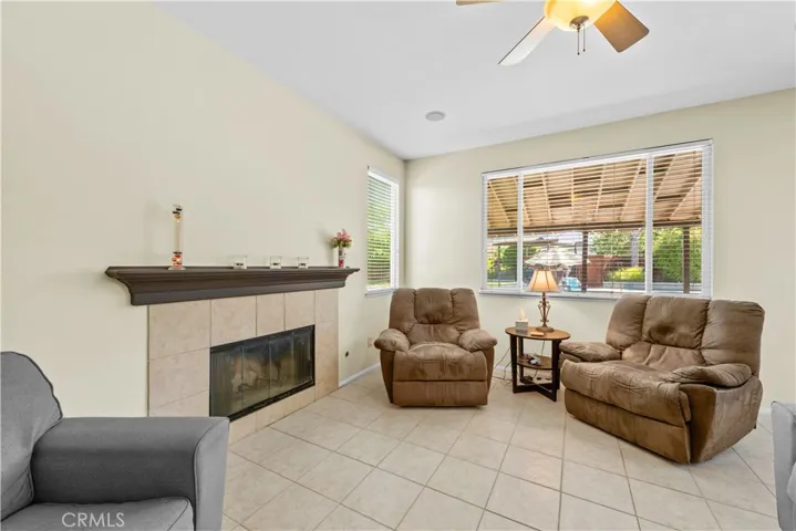 37945 Sawleaf Place, Murrieta, California 92562
