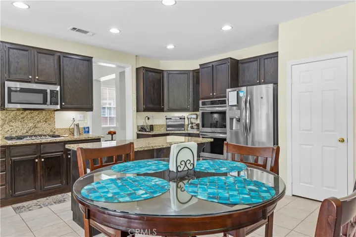 37945 Sawleaf Place, Murrieta, California 92562