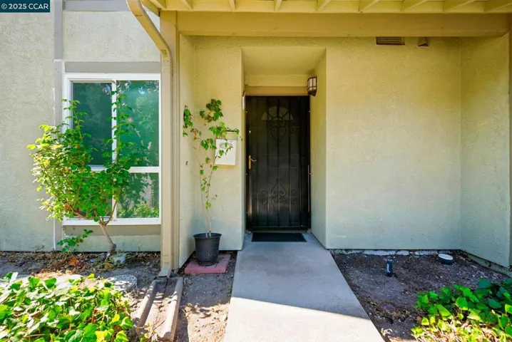 1880 Tesoro Ct, Pinole, California 94564