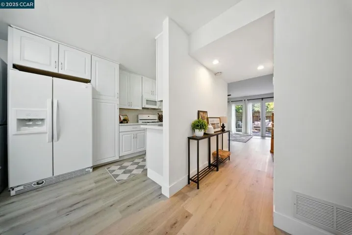 1880 Tesoro Ct, Pinole, California 94564