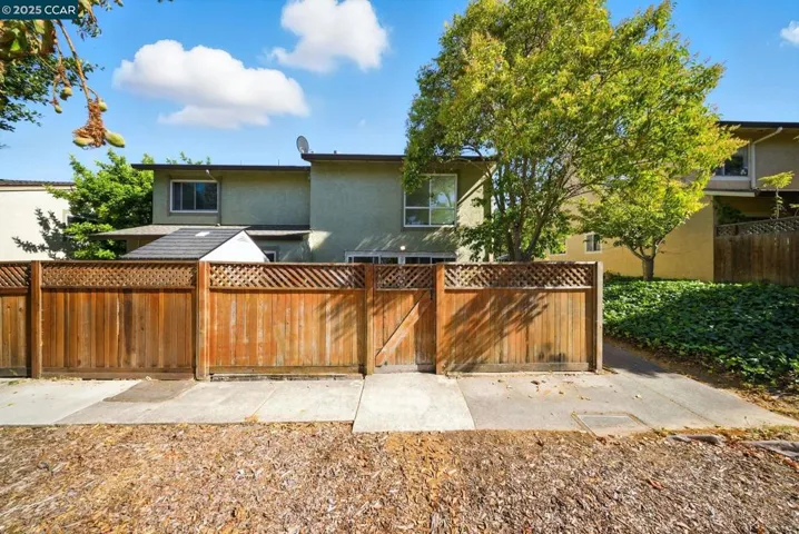 1880 Tesoro Ct, Pinole, California 94564