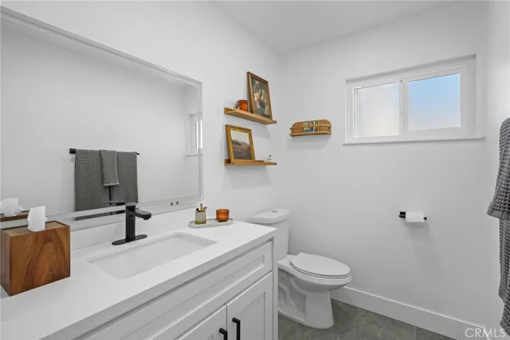 26950 Helmond Drive, Calabasas, California 91301