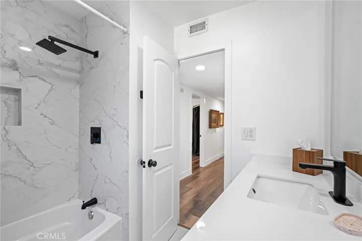26950 Helmond Drive, Calabasas, California 91301