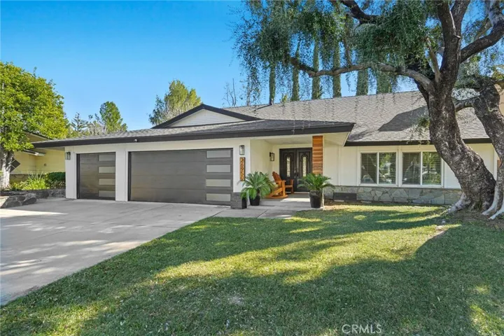26950 Helmond Drive, Calabasas, California 91301