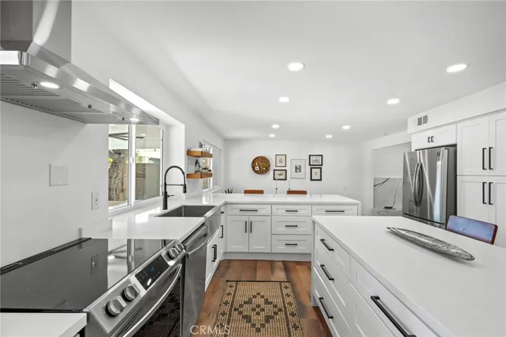 26950 Helmond Drive, Calabasas, California 91301