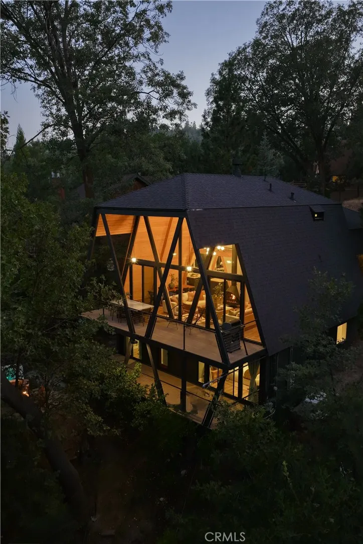 27592 W Shore Road, Lake Arrowhead, California 92352 home-pic-36