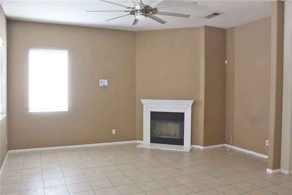 10854 Aster Lane, Apple Valley, California 92308 home-pic-5