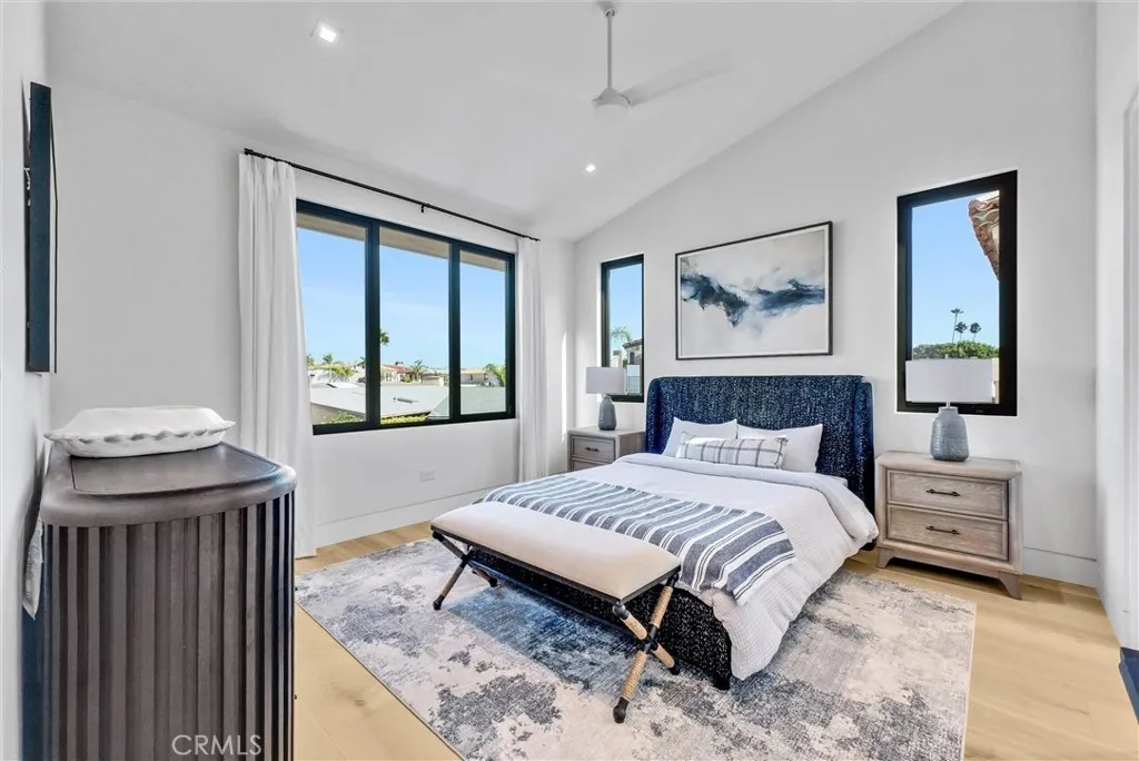 20 Balboa Coves, Newport Beach, California 92663 home-pic-44