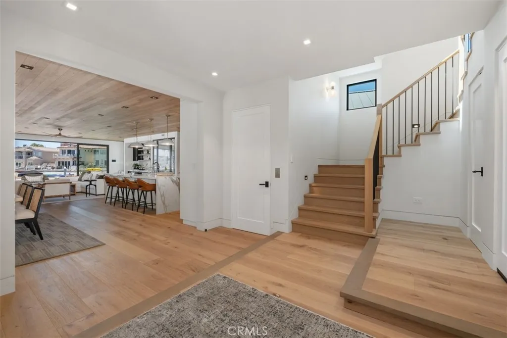 20 Balboa Coves, Newport Beach, California 92663 home-pic-9
