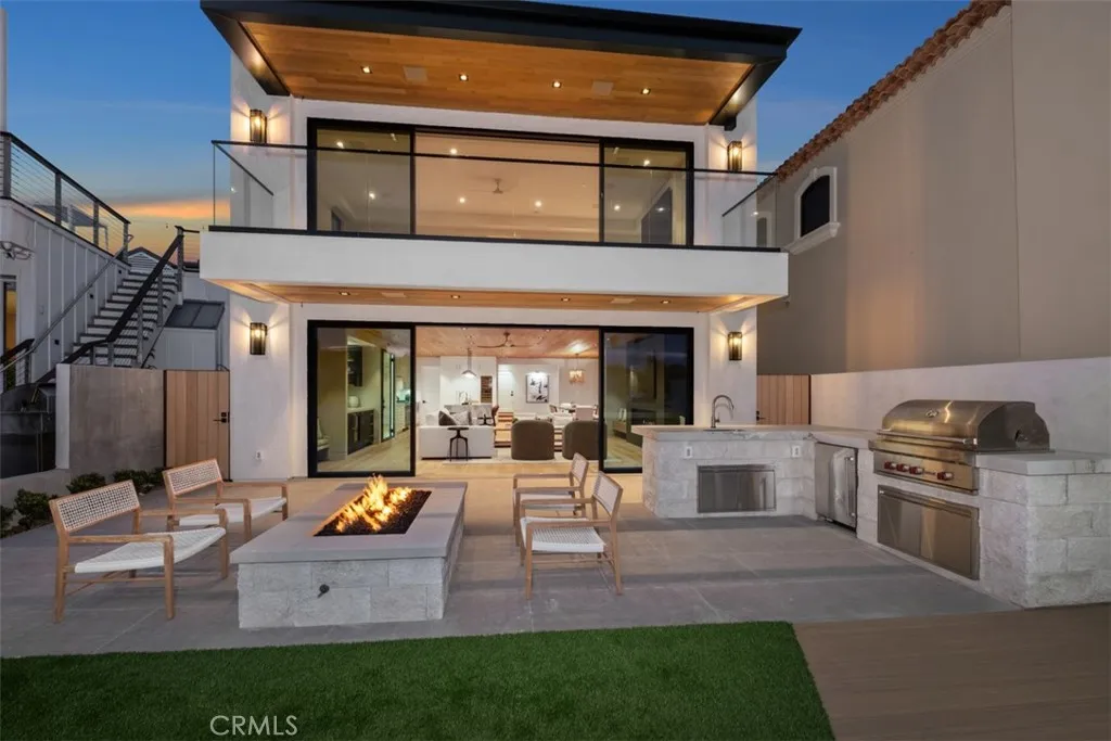 20 Balboa Coves, Newport Beach, California 92663 home-pic-3