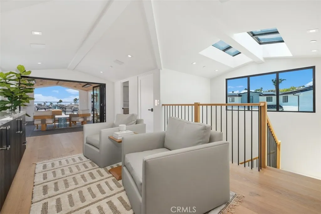 20 Balboa Coves, Newport Beach, California 92663 home-pic-48