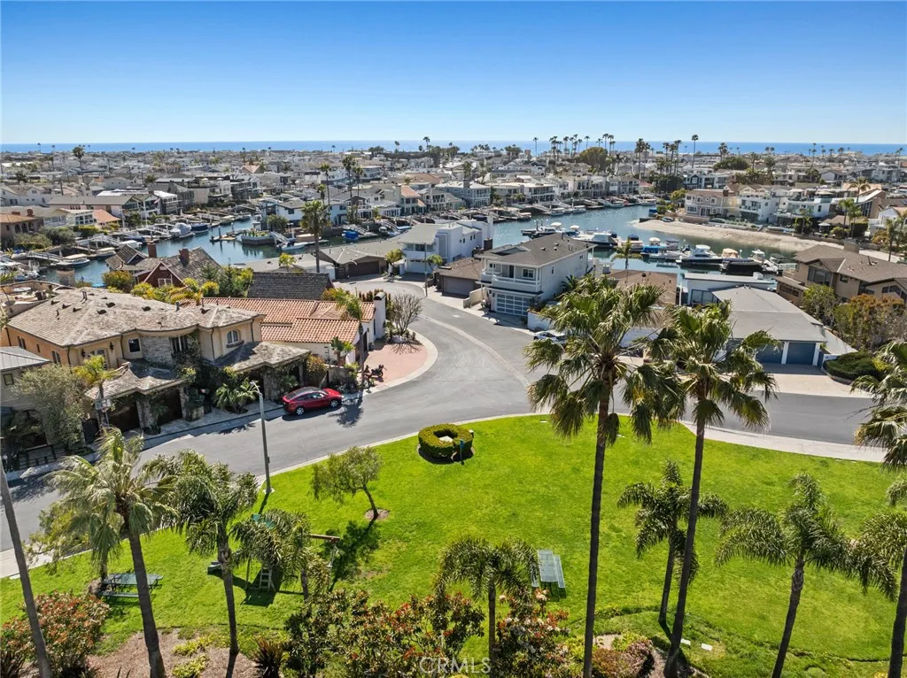 20 Balboa Coves, Newport Beach, California 92663 home-pic-58
