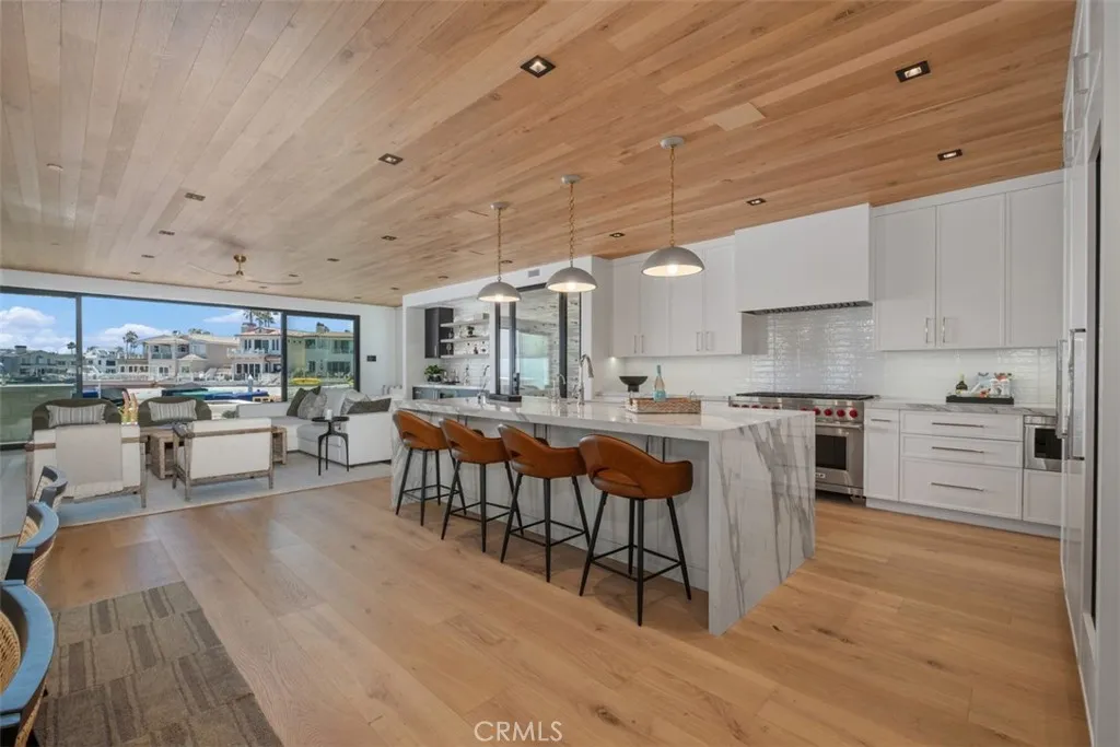 20 Balboa Coves, Newport Beach, California 92663 home-pic-11