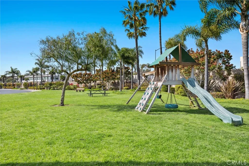 20 Balboa Coves, Newport Beach, California 92663 home-pic-57