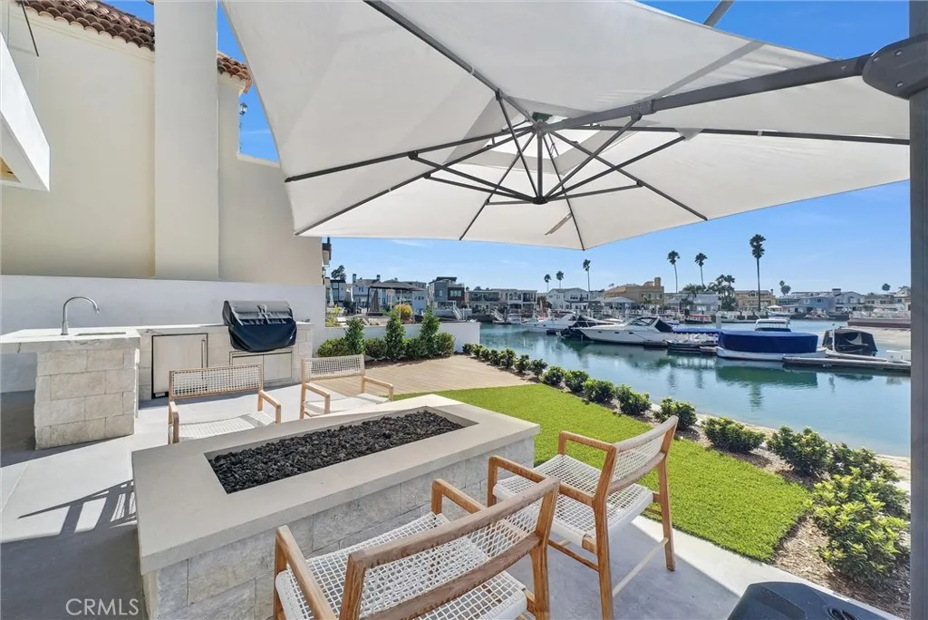 20 Balboa Coves, Newport Beach, California 92663 home-pic-0